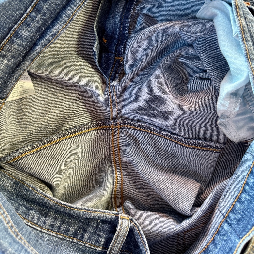 Levi's Boyfriend Jeans Mid-Rise Tapered Leg (W31 L27) - Picture 12 of 16